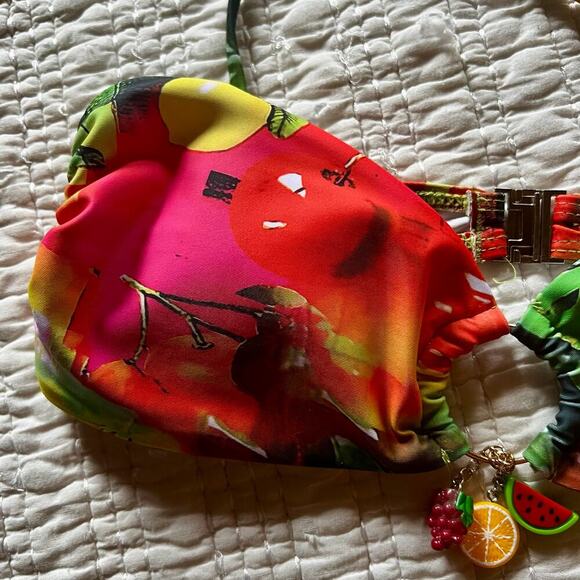 Fashion nova Melanie fruit bikini top S - Picture 4 of 7